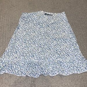 Brandy melville ruffled skirt